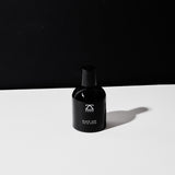 Black Oud Eau de Parfum spray nozzle — long-lasting luxury oud fragrance